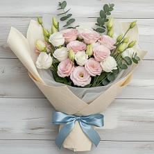 Букет цветов из:  Лизиантусы в Зайцеве